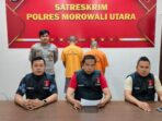 Petugas Satreskrim Polres Morowali Utara menghadirkan dua tersangka pencurian sapi dalam konferensi pers.