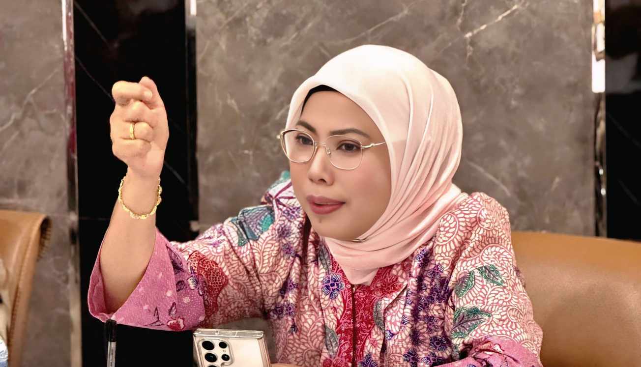 Ketua DPRD Morowali Utara pimpin rapat Banggar bahas APBD 2025