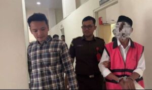 Kejari Sigi tahan Kades Rarampadende dalam kasus dugaan penyalahgunaan dana desa